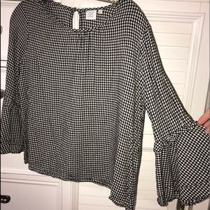 gingham shirt
